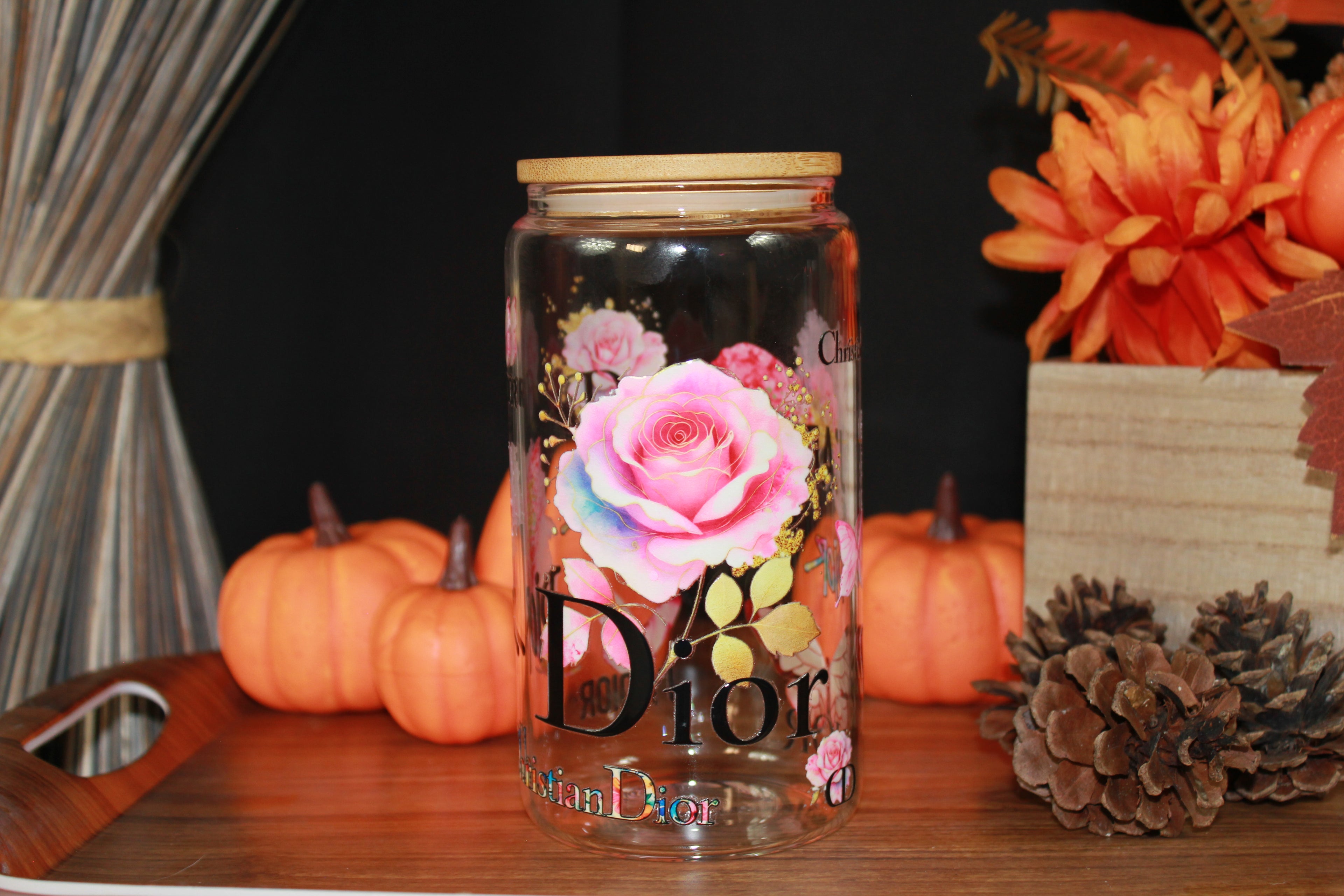 Bocal en Verre Décoratif "Dior" avec Couvercle en Bois – Design Floral Élégant - Beauty Nini