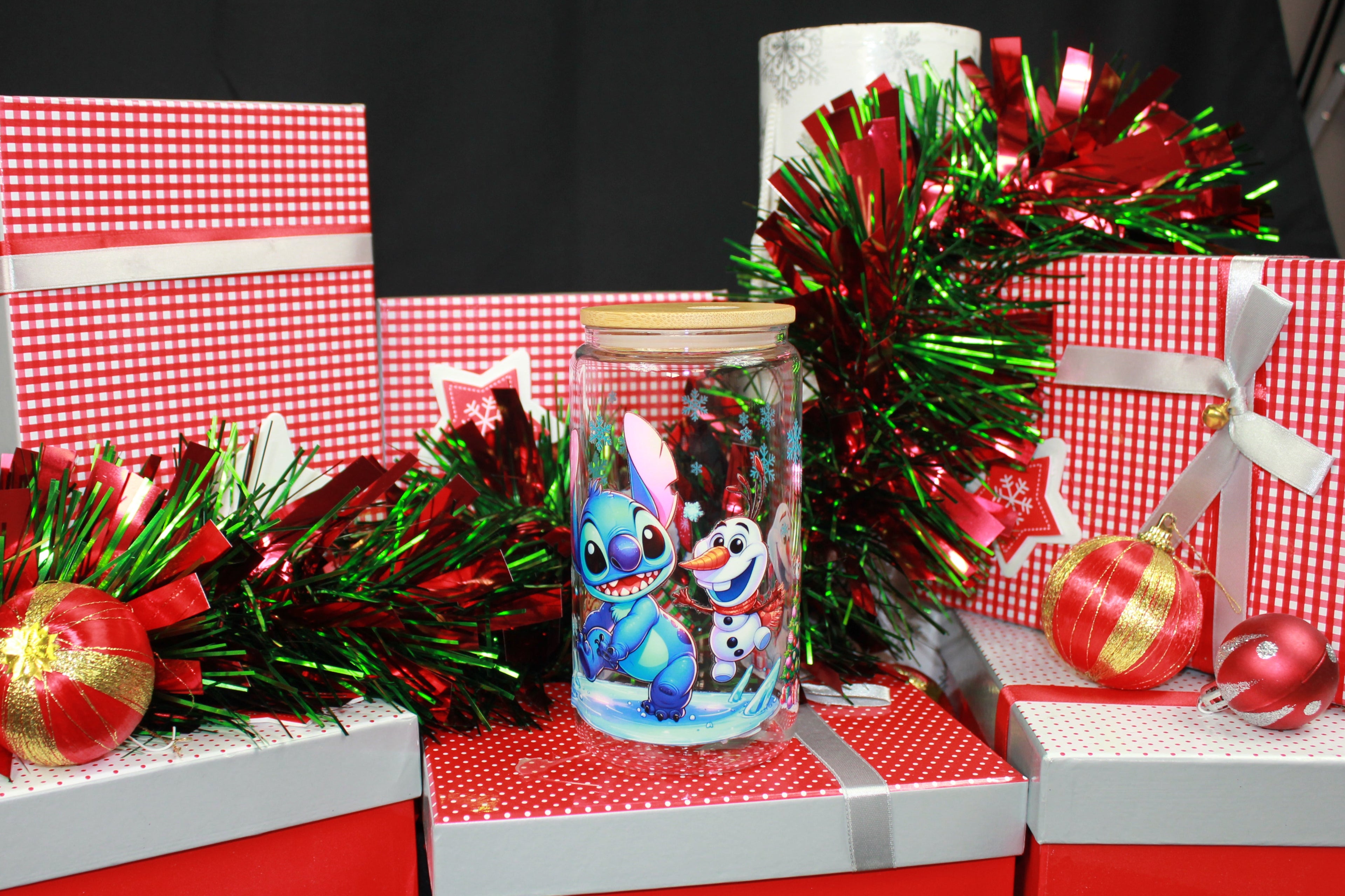 Verre réutilisable Stitch & Olaf ❄️ – Édition festive avec paille en verre et couvercle bambou - Beauty Nini